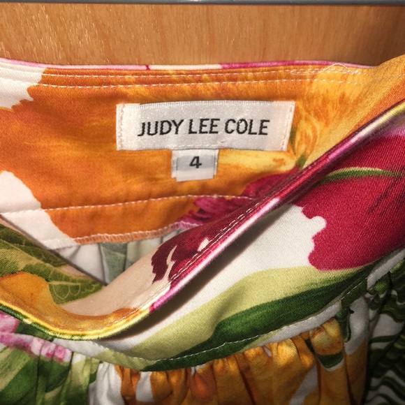 Tropical/floral skirt with pockets - Picture 3 of 8